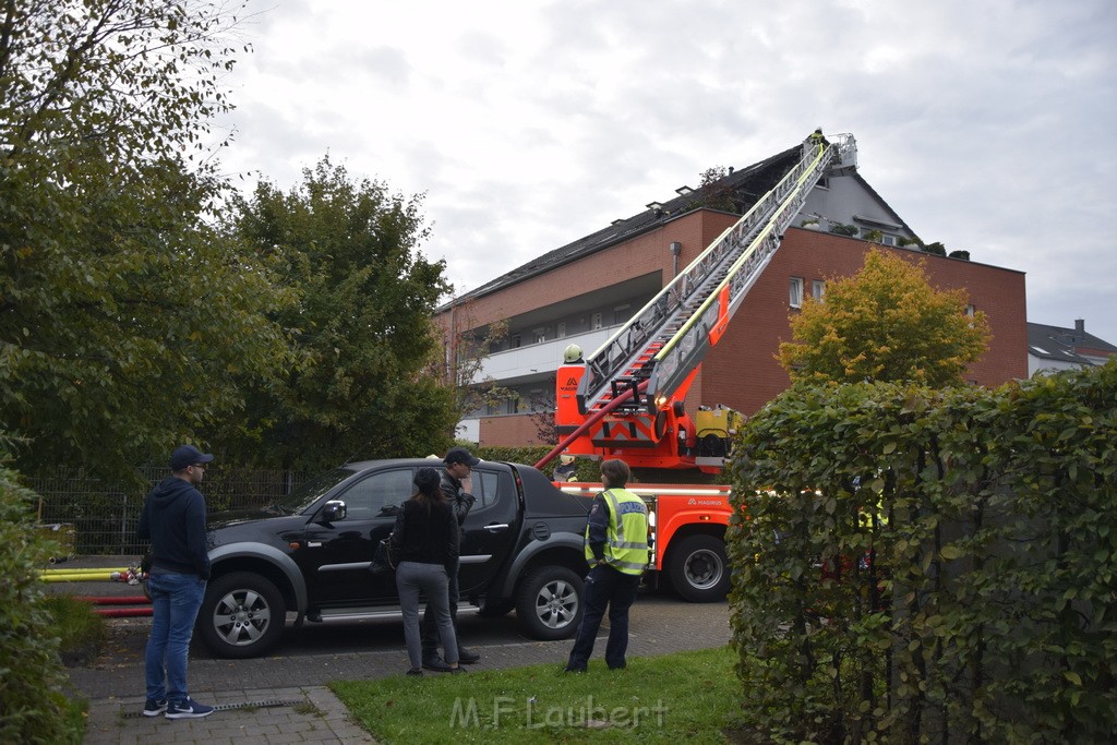 Feuer 2 Y Koeln Suerth Elisabeth Selbertstr P077.JPG - Miklos Laubert